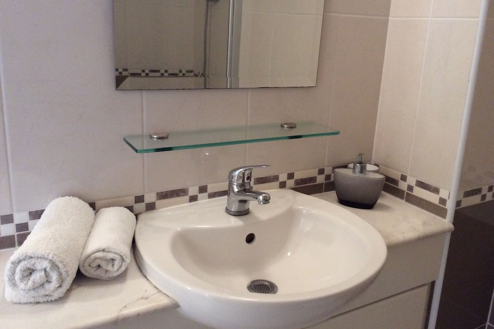 Photo of Bathroom in Prodromi