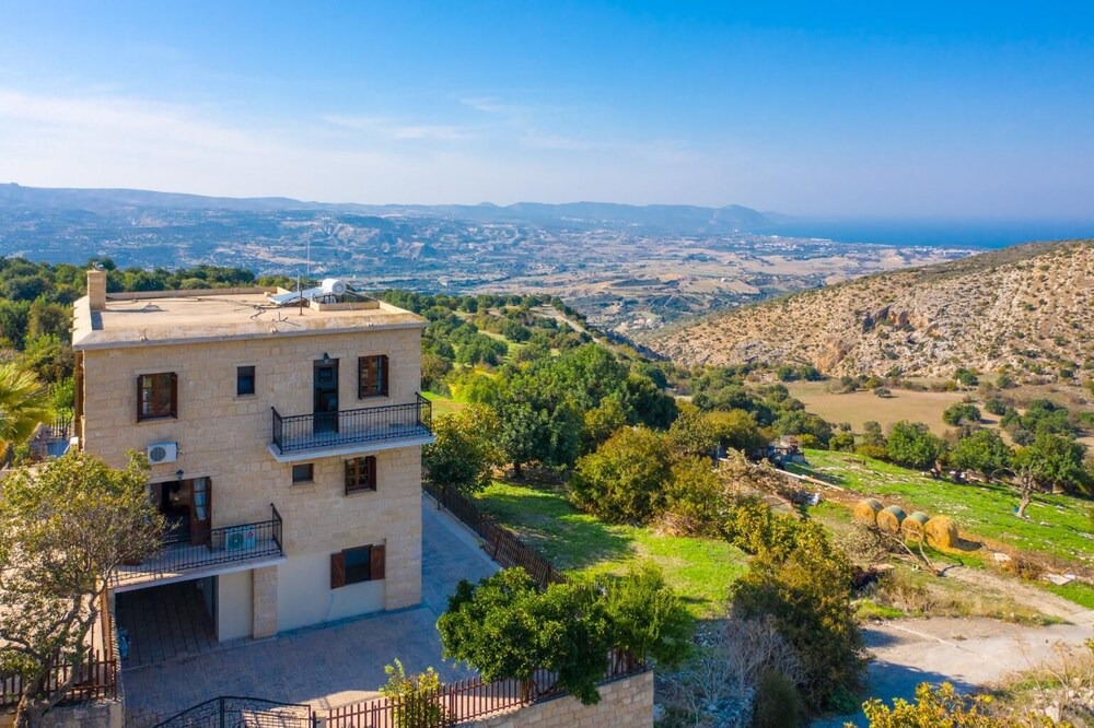 Photo of Outdoor in Peristerona
