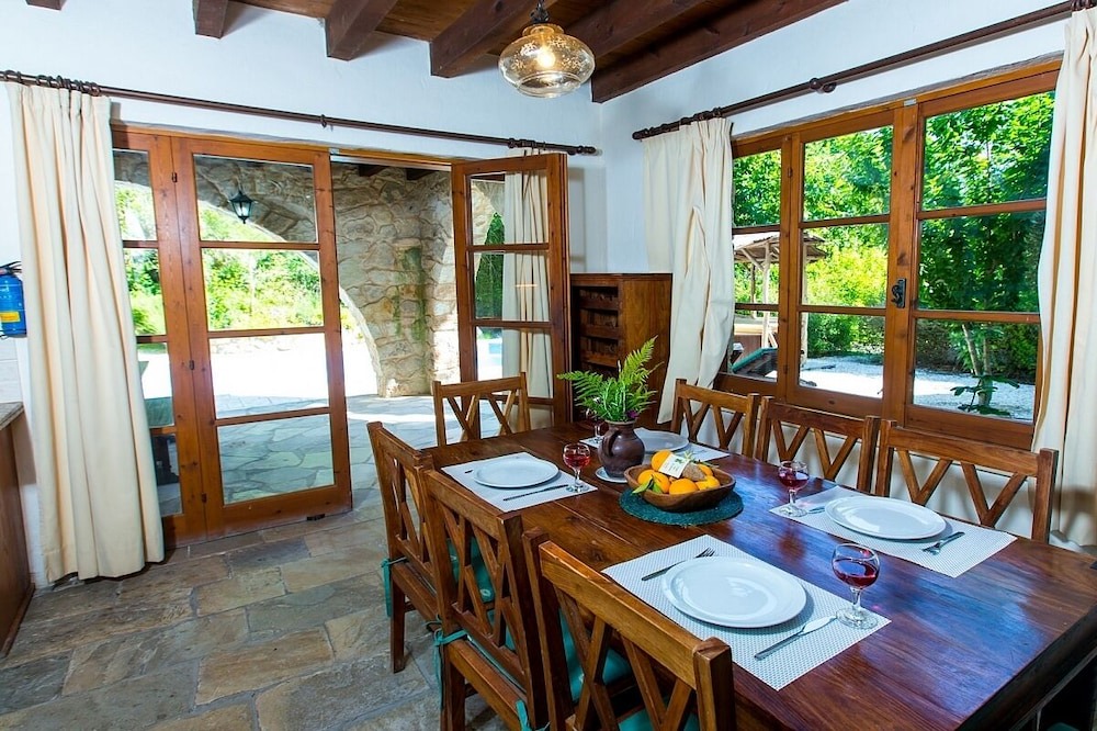 Photo of Kitchen in Miliou
