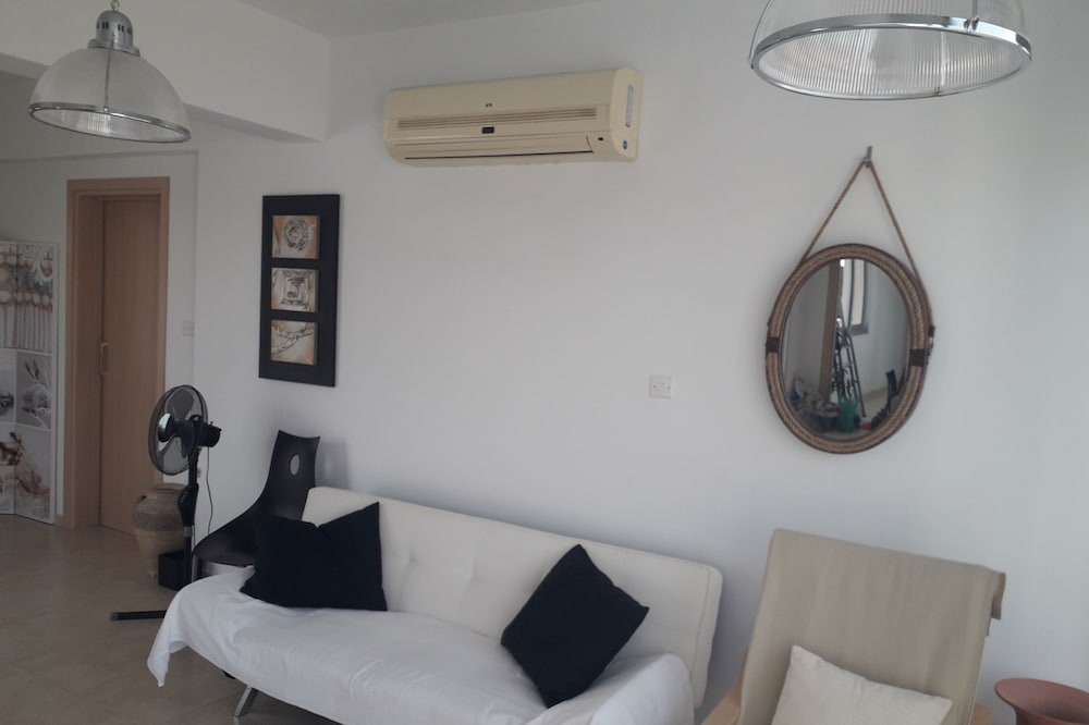Photo of Livingroom in Alethriko