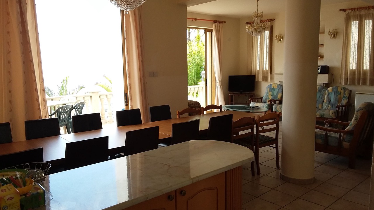 Photo of Livingroom in Peyia Town