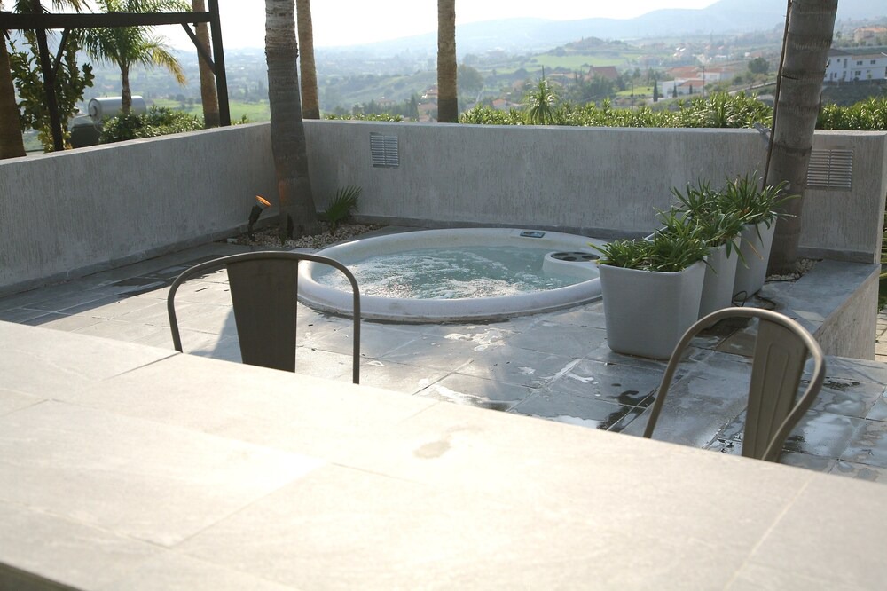 Photo of Outdoor in Monagroulli