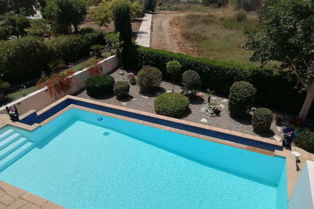 Photo of Outdoor in Tremithousa