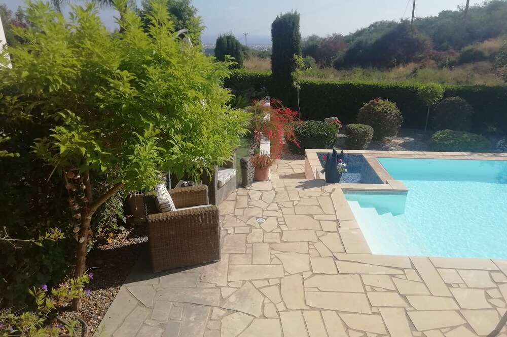 Photo of Outdoor in Tremithousa