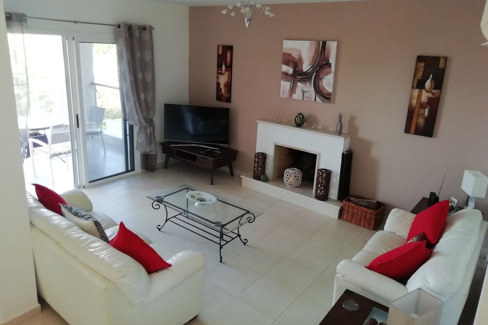 Photo of Livingroom in Tremithousa