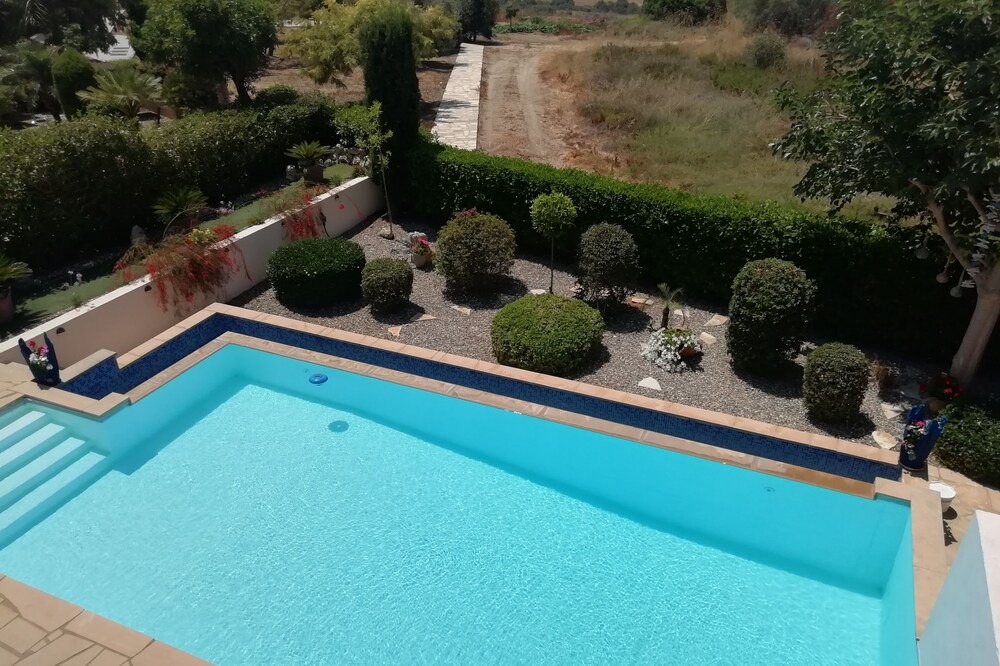 Photo of Outdoor in Tremithousa