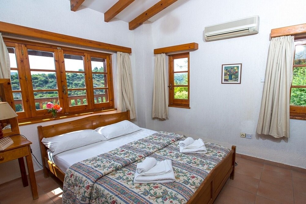 Photo of Bedroom in Miliou