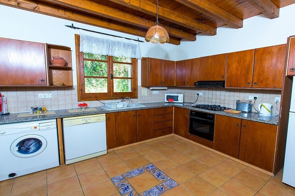 Photo of Kitchen in Miliou