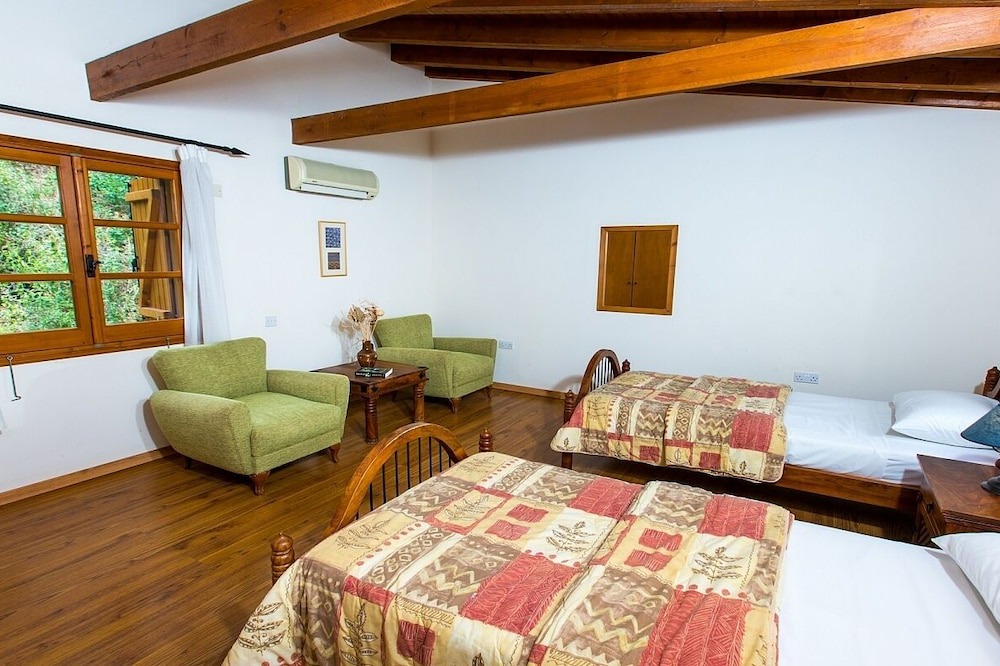 Photo of Bedroom in Miliou