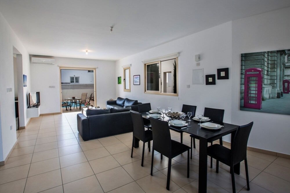 Photo of Livingroom in Pernera