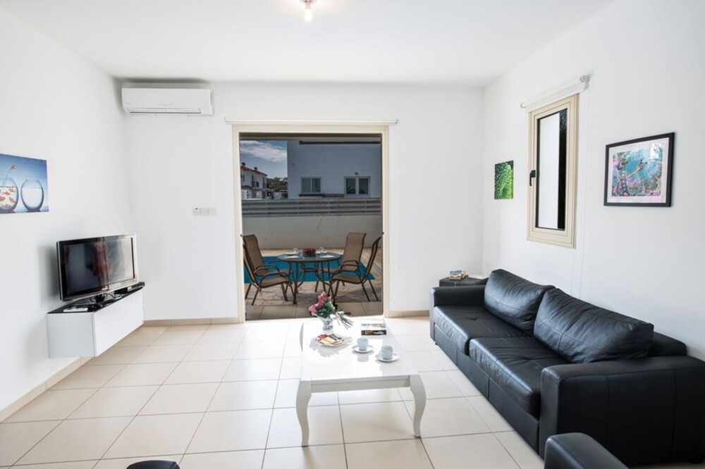 Photo of Livingroom in Pernera
