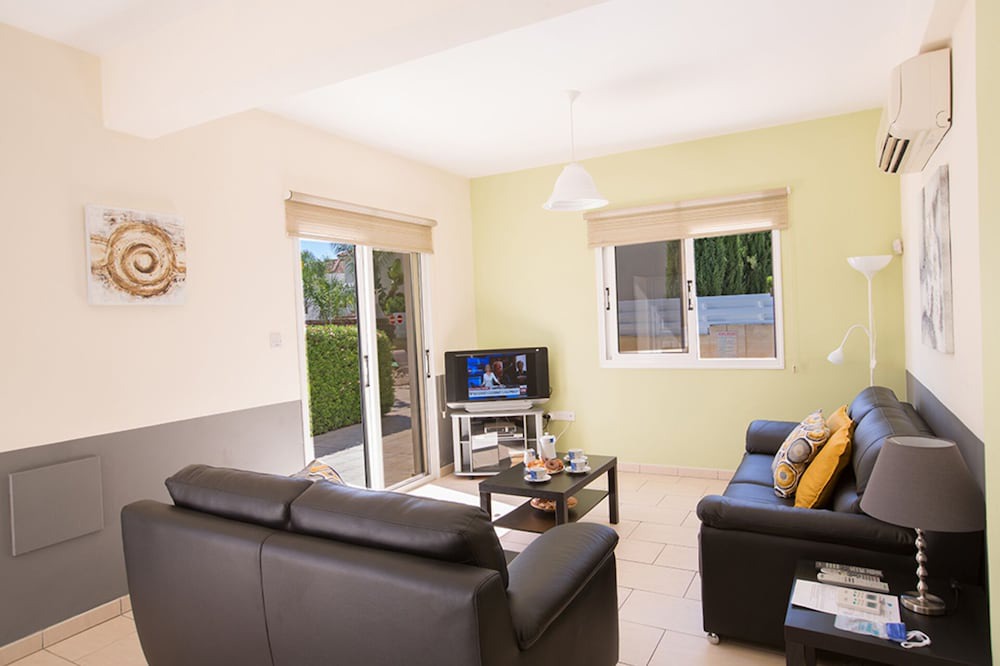 Photo of Livingroom in Ayia Thekla
