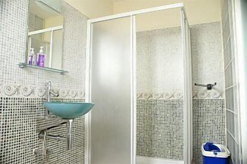 Photo of Bathroom in Oroklini