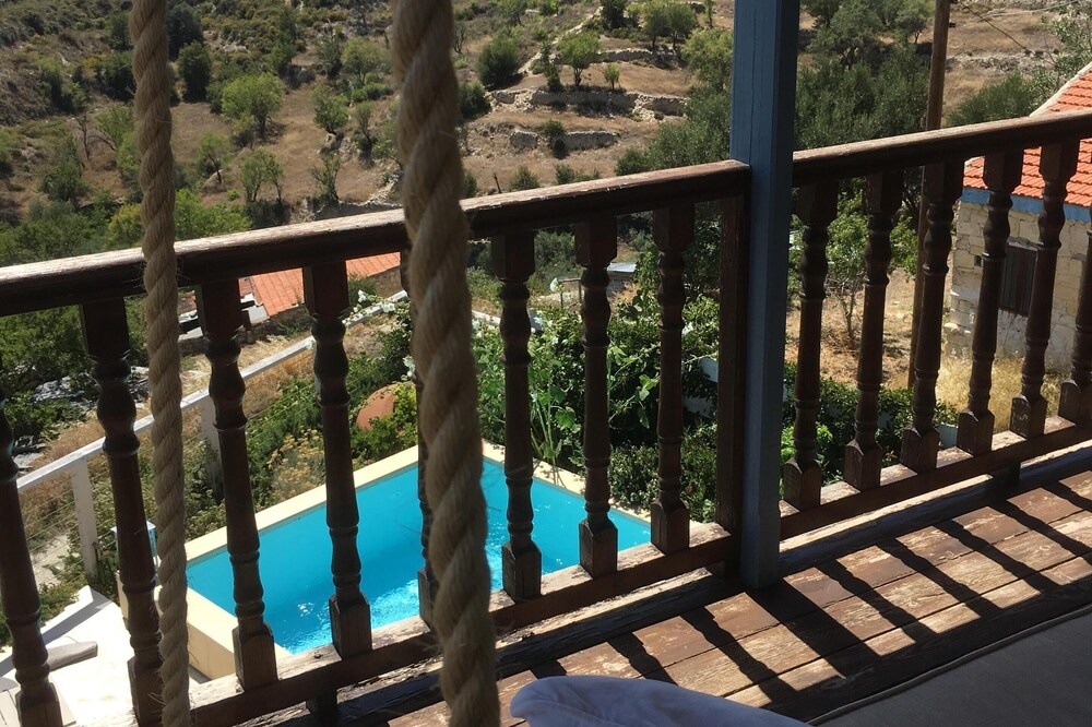 Photo of Patio Balcony in Vouni
