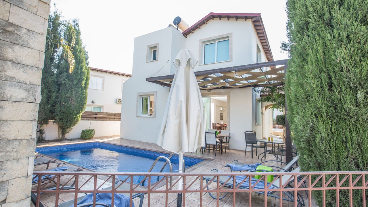 Photo of Outdoor in Pernera