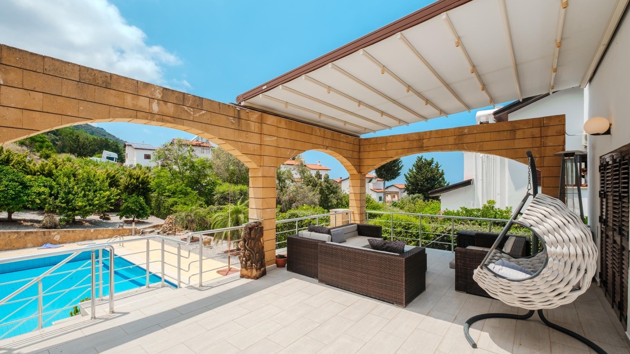 Photo of Patio Balcony in Kyrenia District