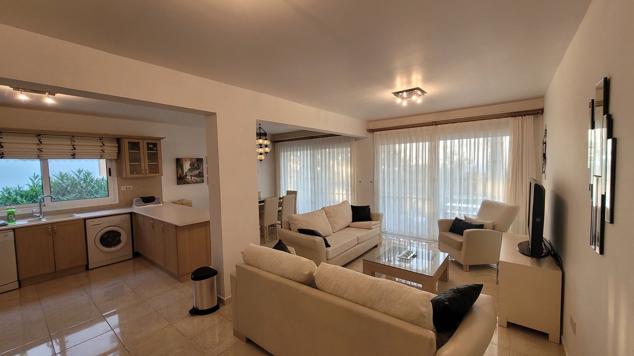 Photo of Livingroom in Bahceli