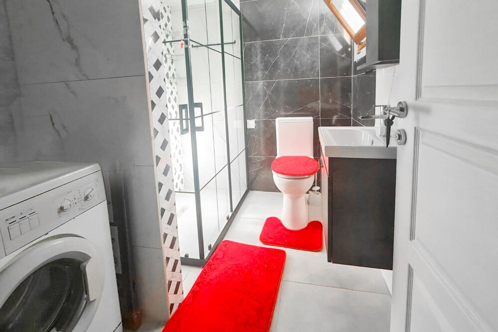 Photo of Bathroom in Kyrenia