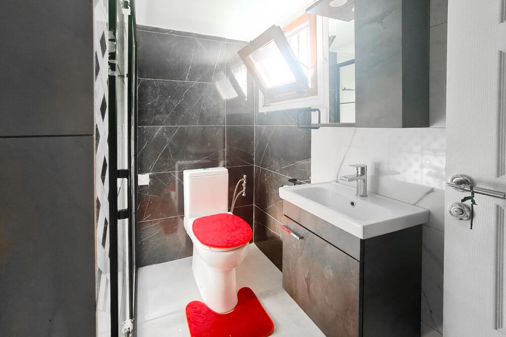Photo of Bathroom in Kyrenia