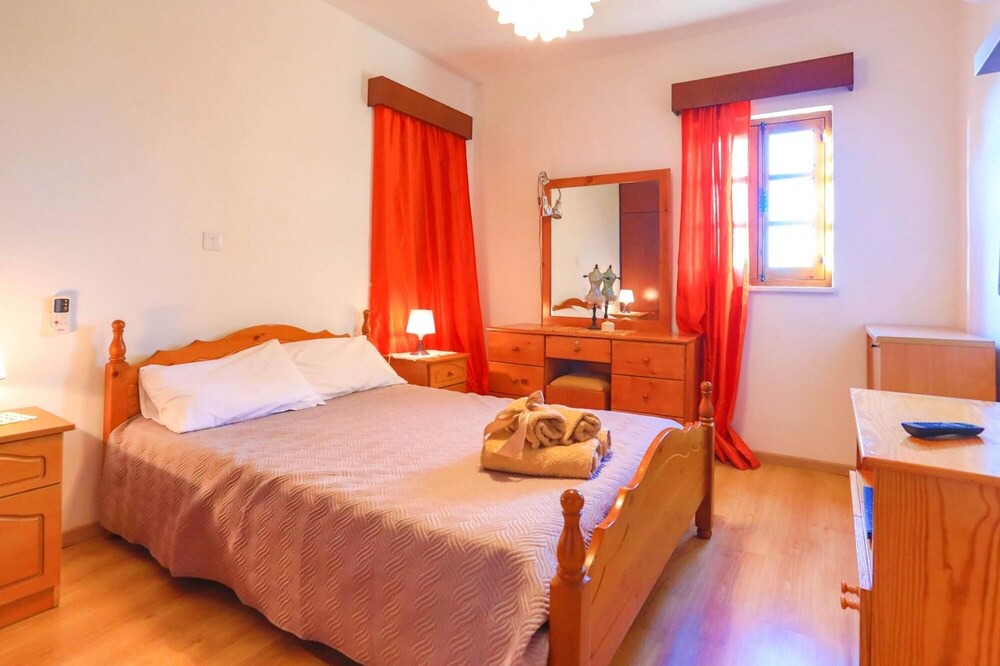 Photo of Bedroom in Droushia