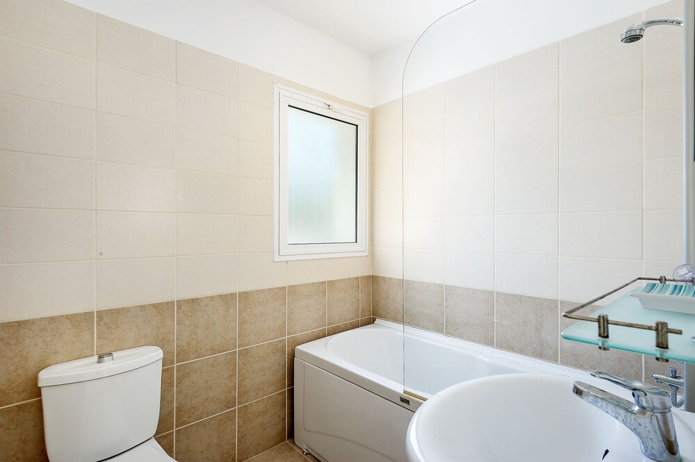 Photo of Bathroom in Kucukerenkoy