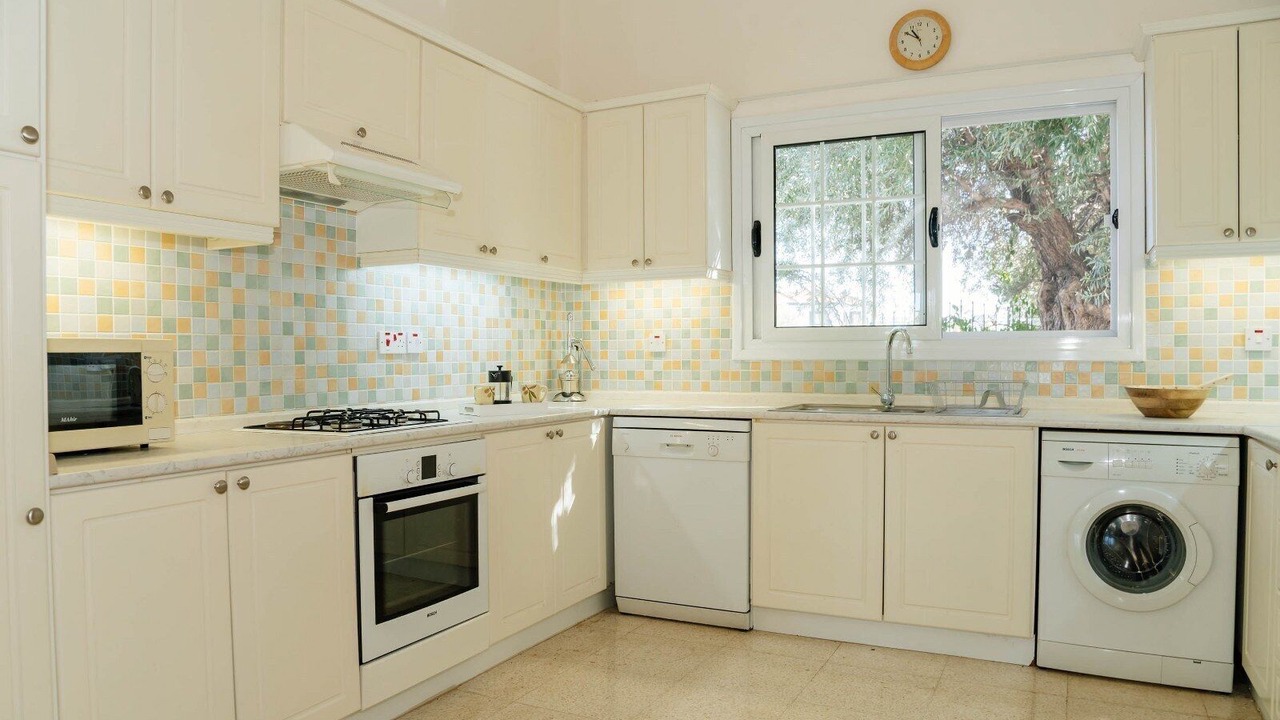 Photo of Kitchen in Kyrenia District