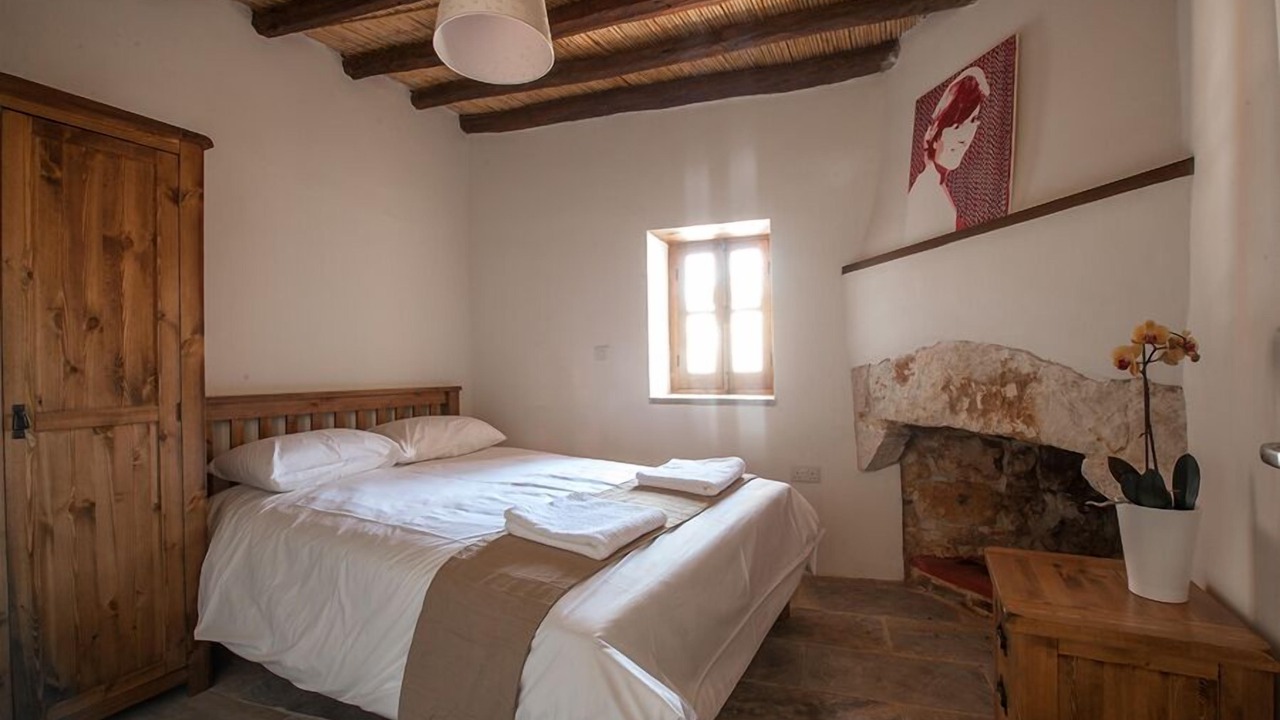 Photo of Bedroom in Droushia