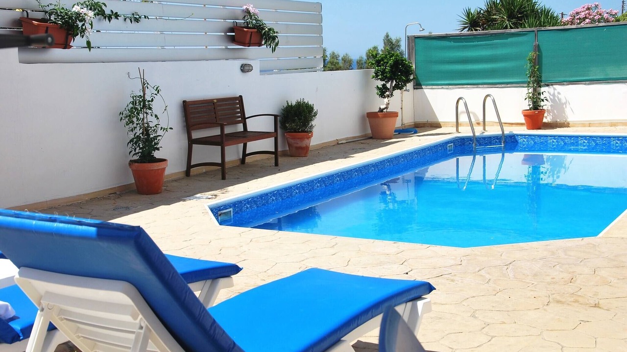 Photo of Outdoor in Pomos