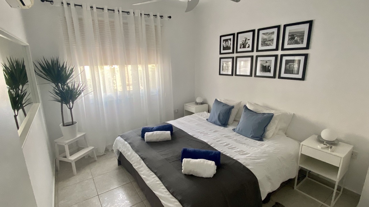 Photo of Bedroom in Sea Caves