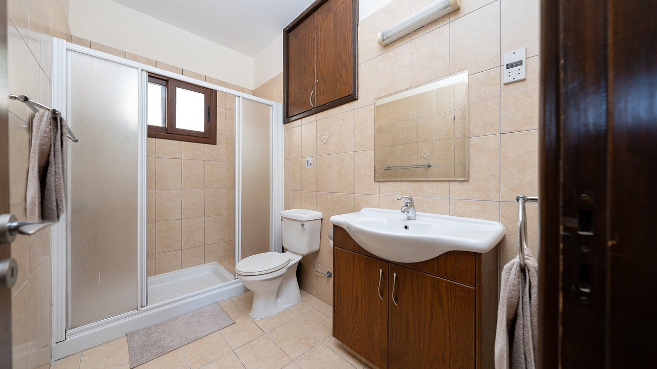 Photo of Bathroom in Letymvou