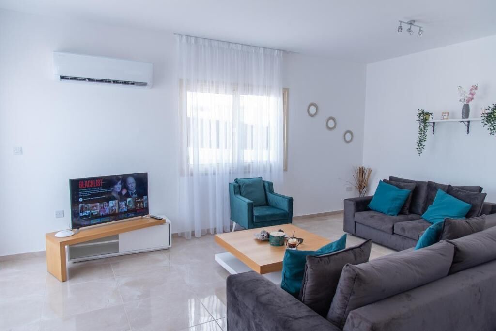 Photo of Livingroom in Pomos