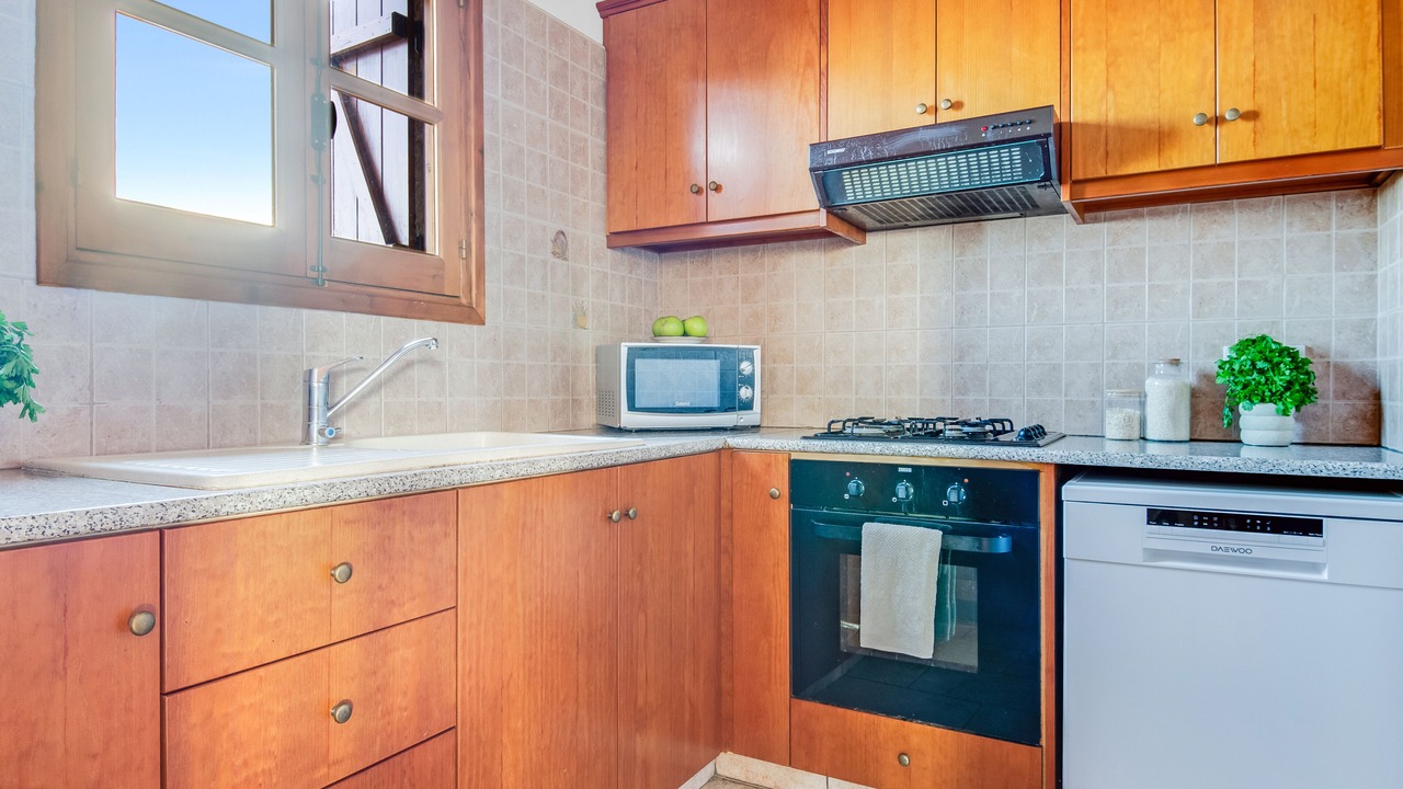 Photo of Kitchen in Peristerona