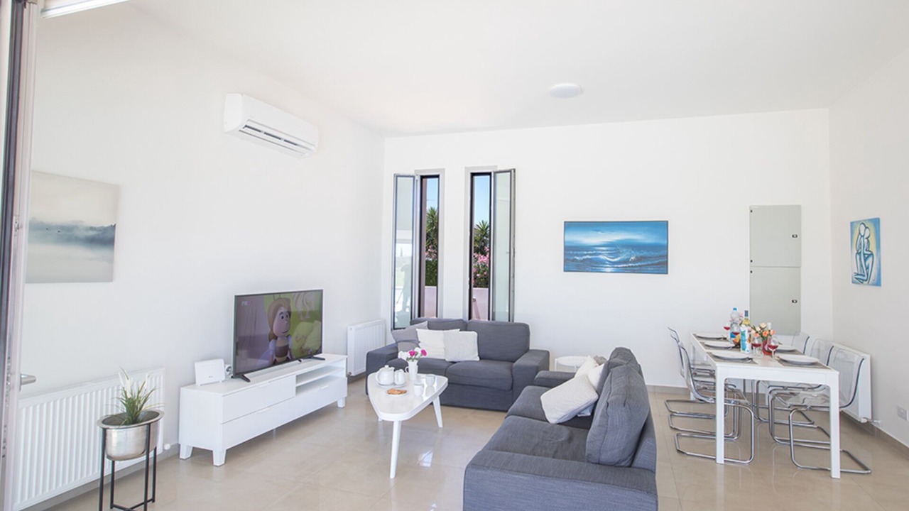 Photo of Livingroom in Cape Greko