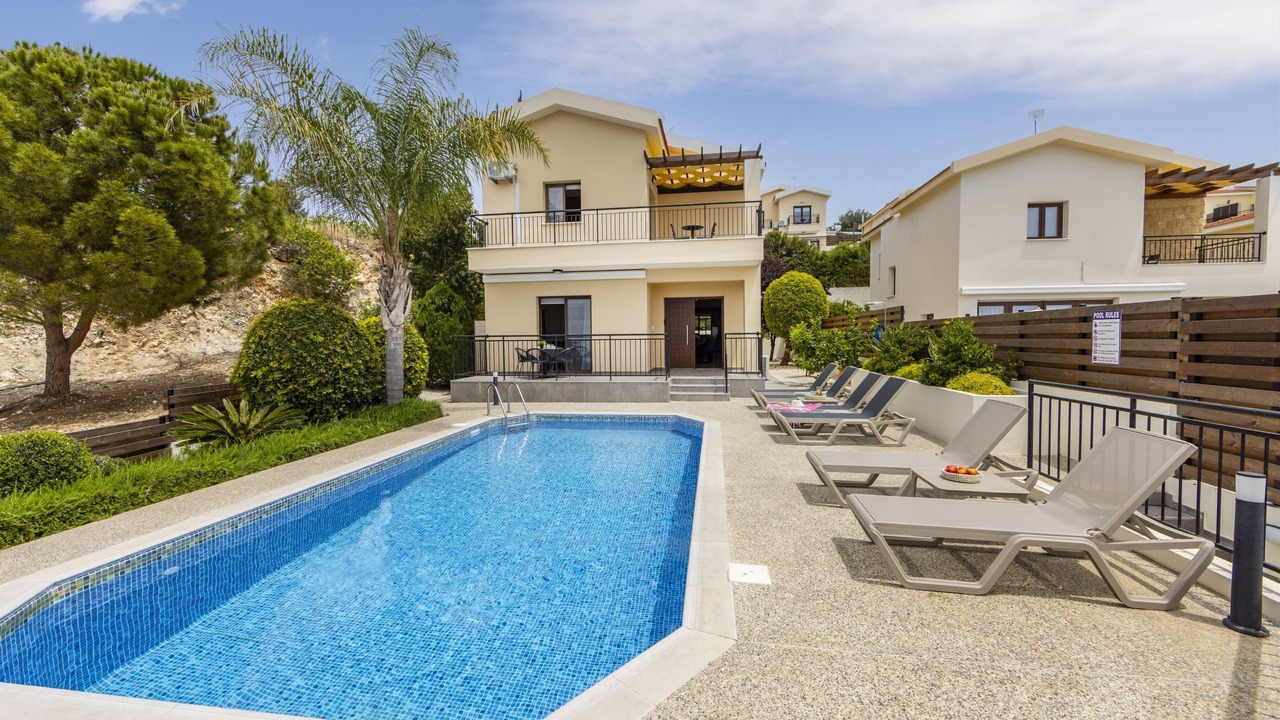 Photo of Outdoor in Meladeia