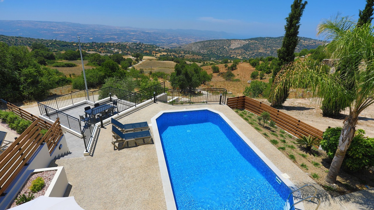 Photo of Outdoor in Meladeia