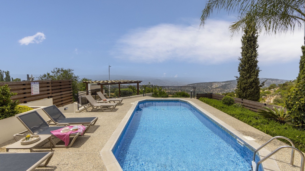 Photo of Outdoor in Meladeia