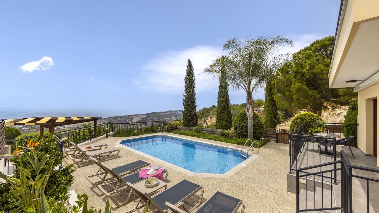Photo of Outdoor in Meladeia