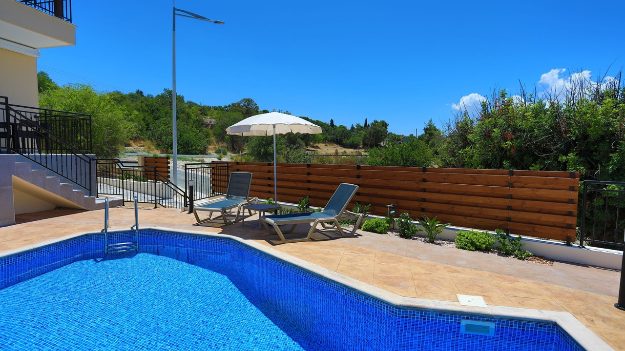 Photo of Outdoor in Meladeia