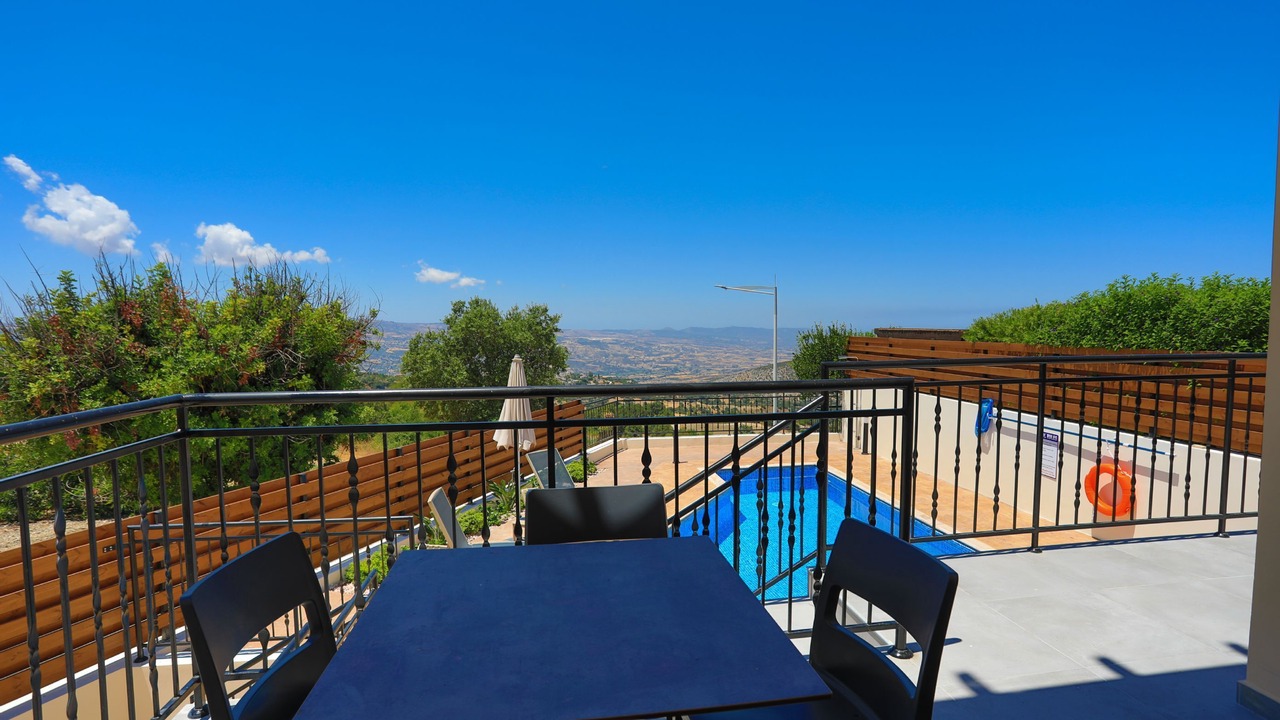 Photo of Outdoor in Meladeia