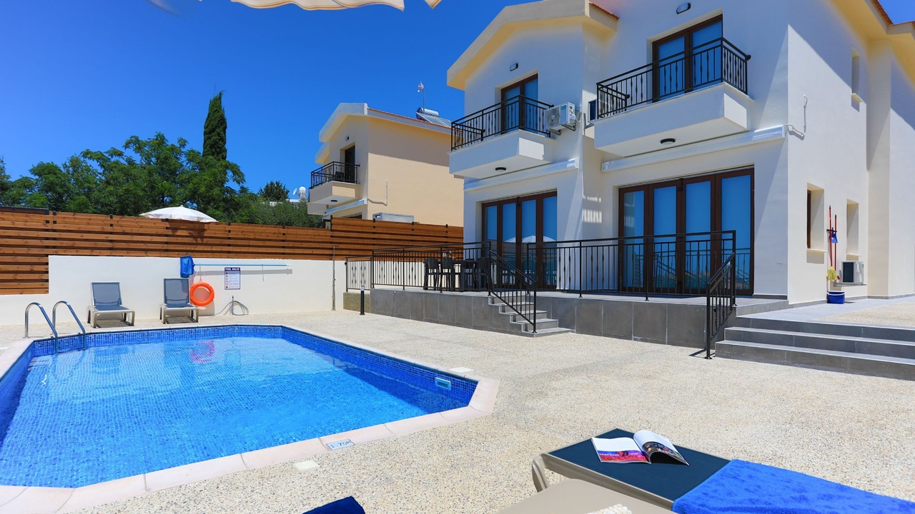 Photo of Outdoor in Meladeia