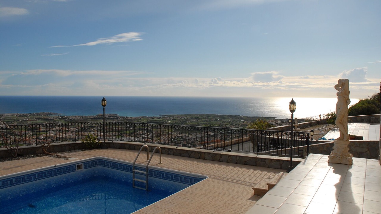 Photo of Outdoor in Peyia Town