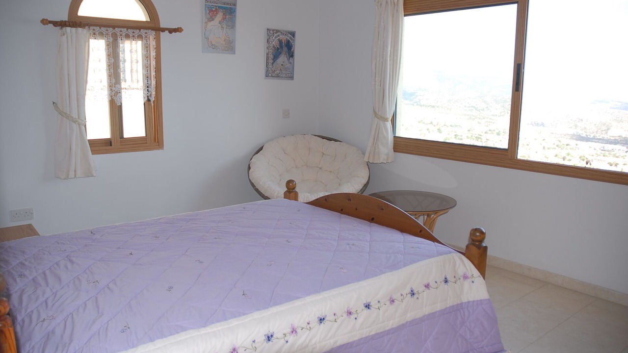 Photo of Bedroom in Peyia Town