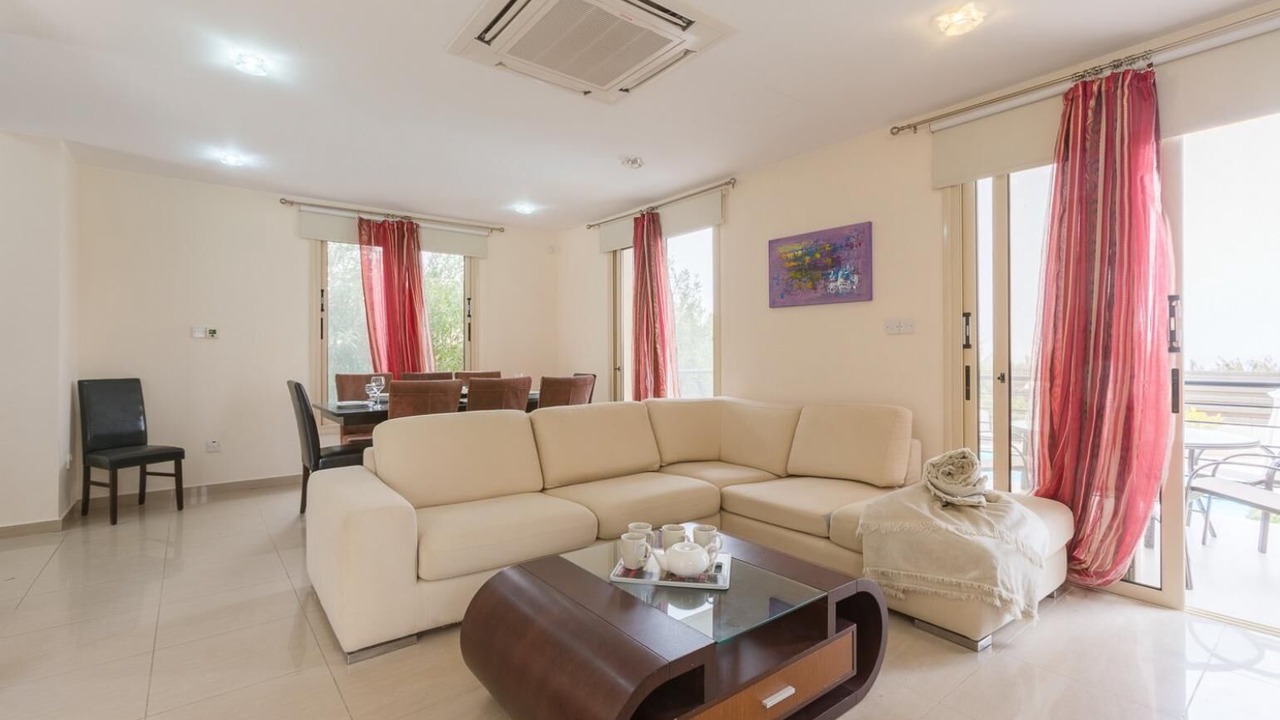 Photo of Livingroom in Kissonerga