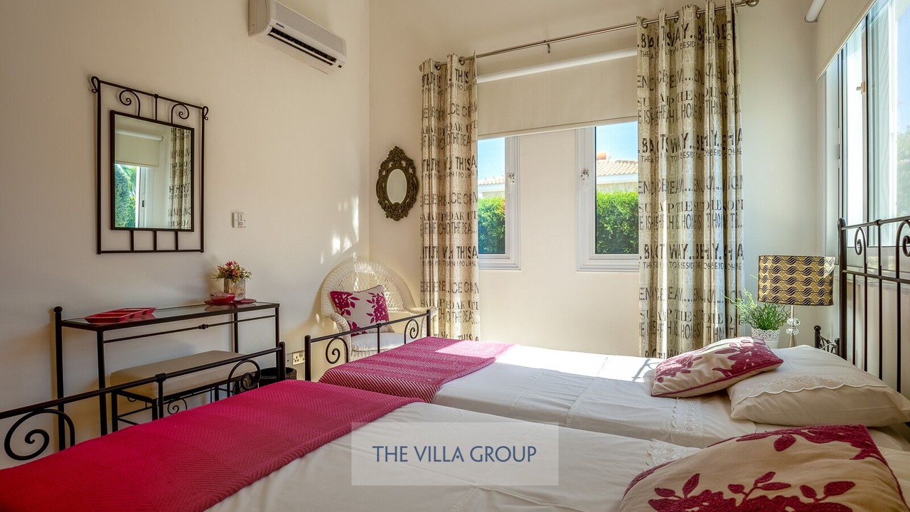Photo of Bedroom in Polis