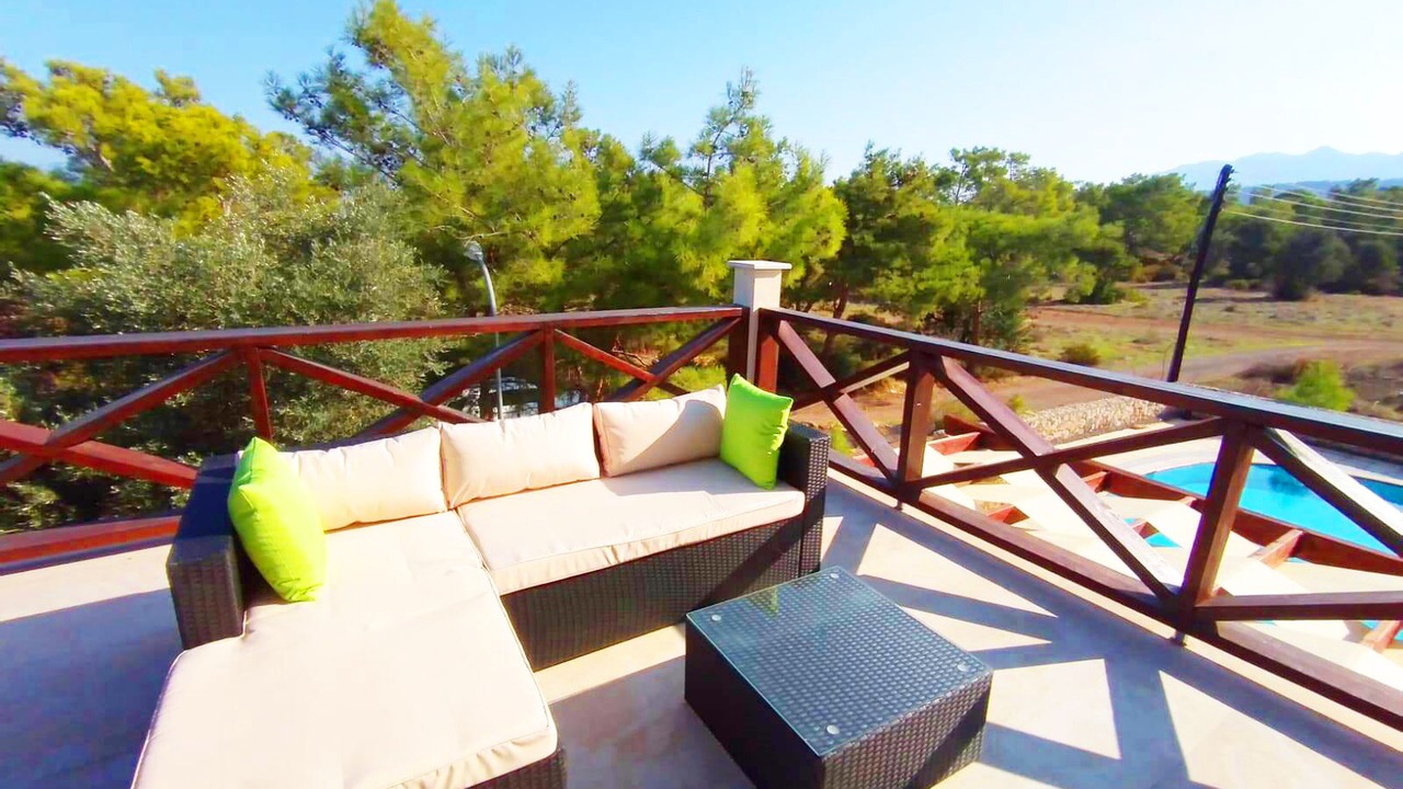Photo of Patio Balcony in Esentepe