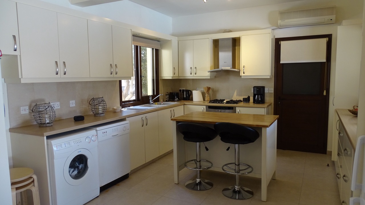 Photo of Kitchen in Souni-Zanakia