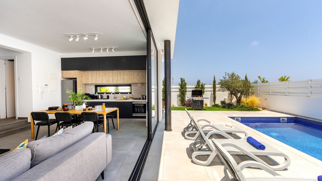 Photo of Outdoor in Pernera