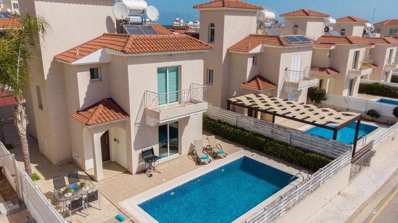 Photo of Outdoor in Pernera