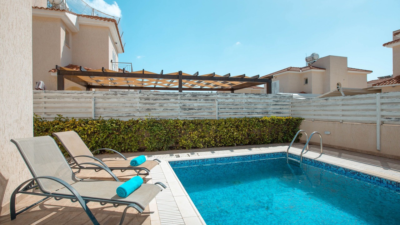 Photo of Outdoor in Pernera
