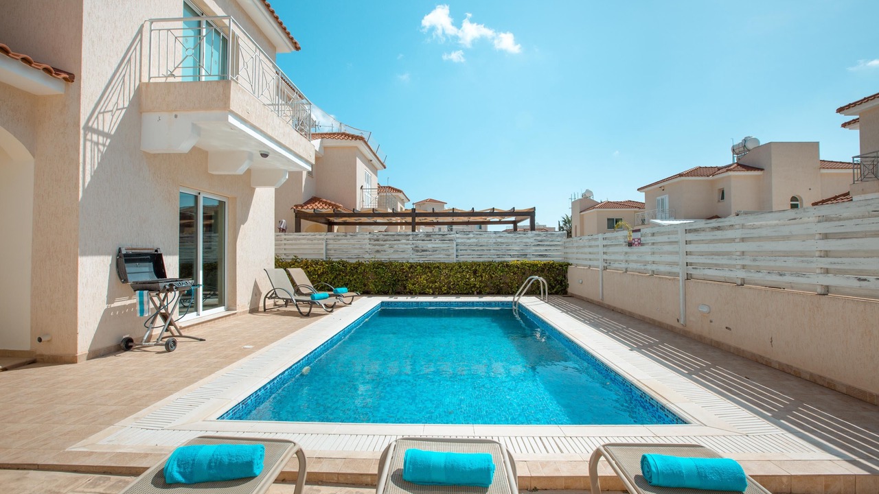 Photo of Outdoor in Pernera